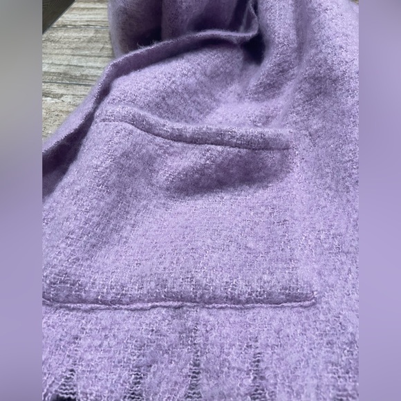 ✨Steve Madden Muffler With Pockets Light Purple One Size✨ - Picture 4 of 5